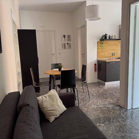 Living Room Orlando Corigliano Calabro Bagian luar foto